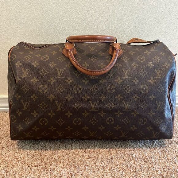 Louis Vuitton Handbags - Louis Vuitton Speedy 40 Handbag Monogram